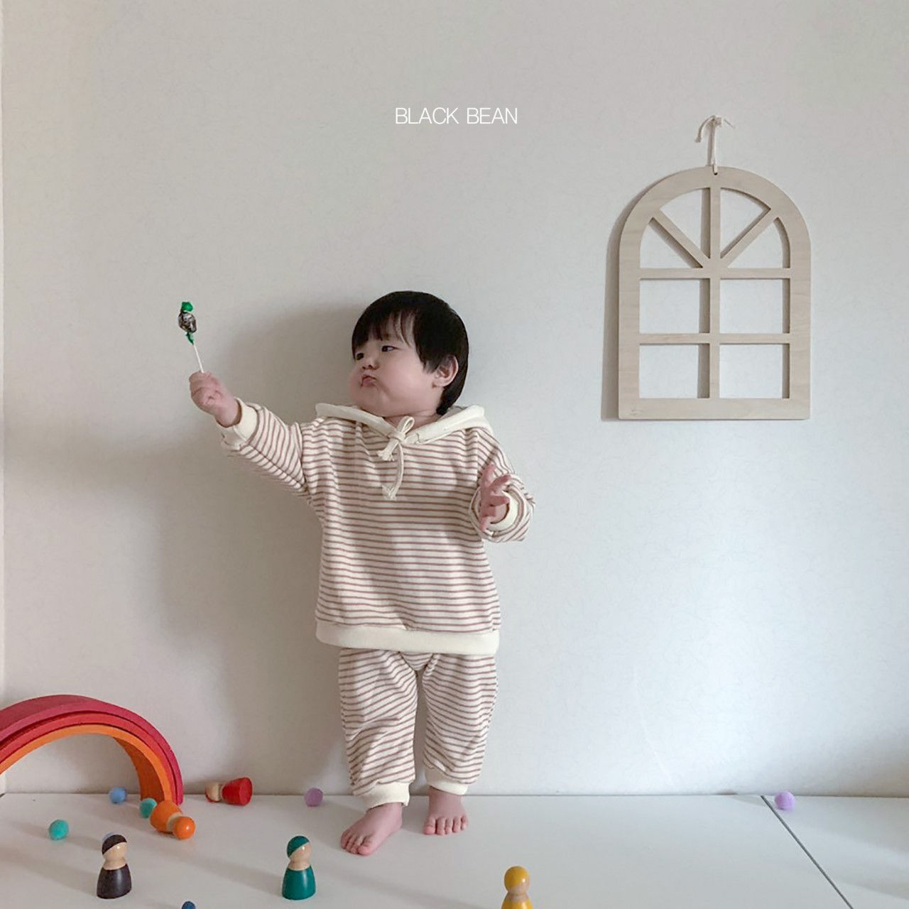 BLACK BEAN - Korean Children Fashion - #Kfashion4kids - Bebe Crayon Top Bottom Set - 6
