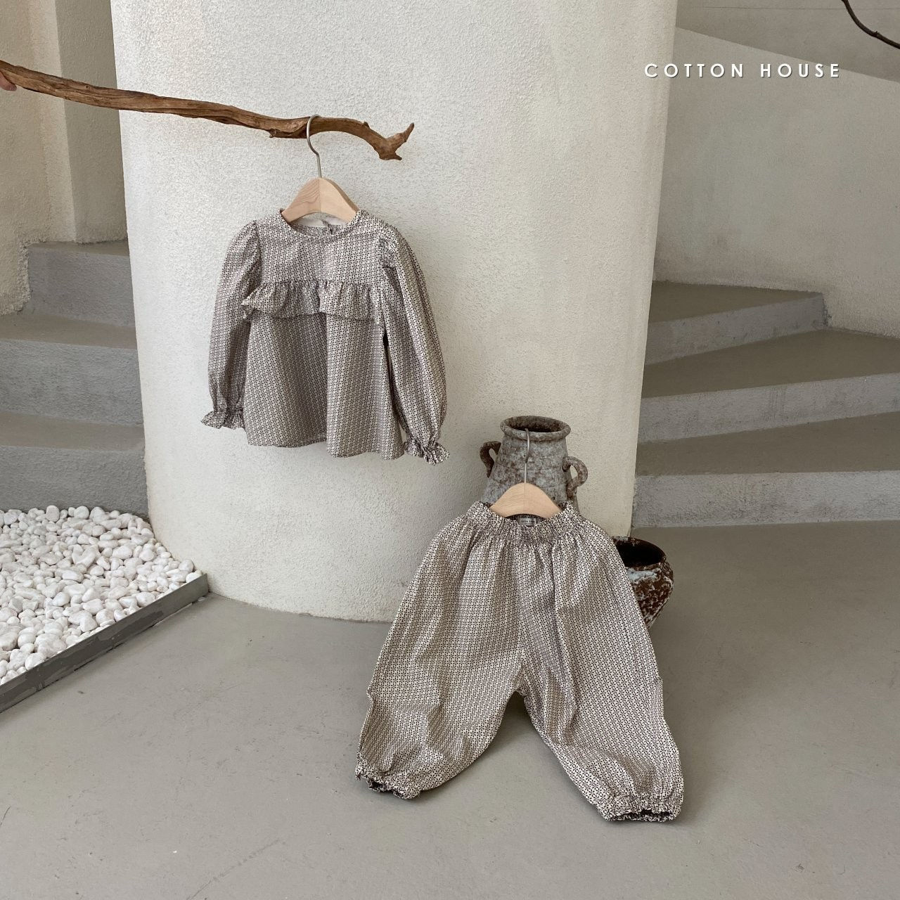 COTTON HOUSE - Korean Children Fashion - #Kfashion4kids - Fril Top Bottom Set - 3