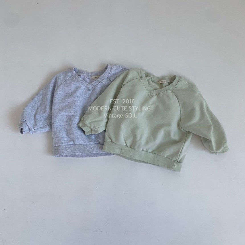 GOU - Korean Children Fashion - #Kfashion4kids - V-neck Sweatshirt