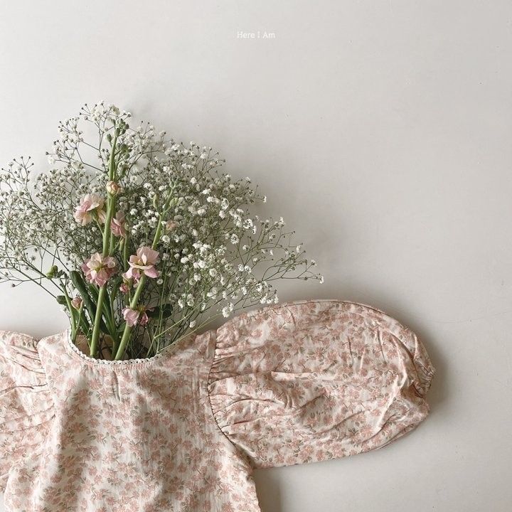 HERE I AM - Korean Children Fashion - #Kfashion4kids - Low Blouse