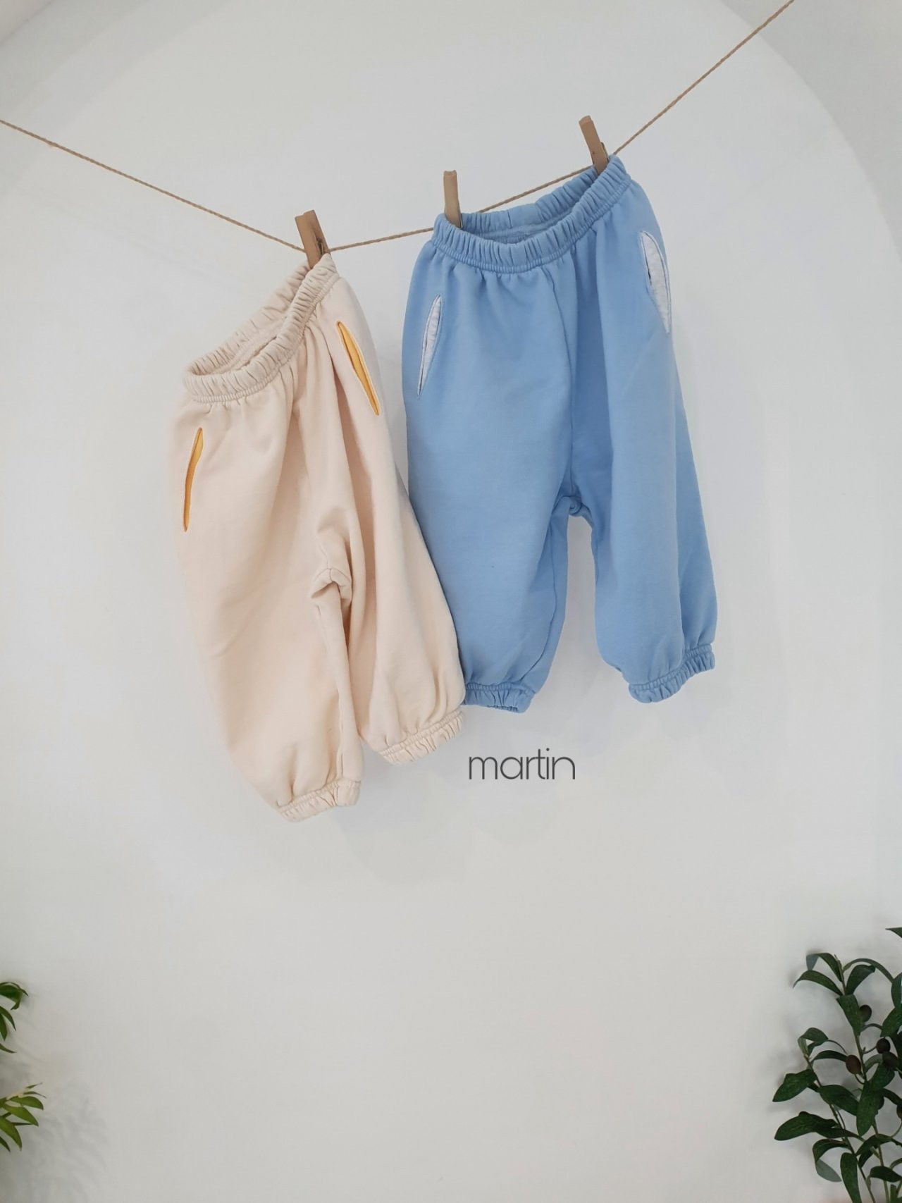 MARTIN - Korean Children Fashion - #Kfashion4kids - Lip Pocket Jogger Pants