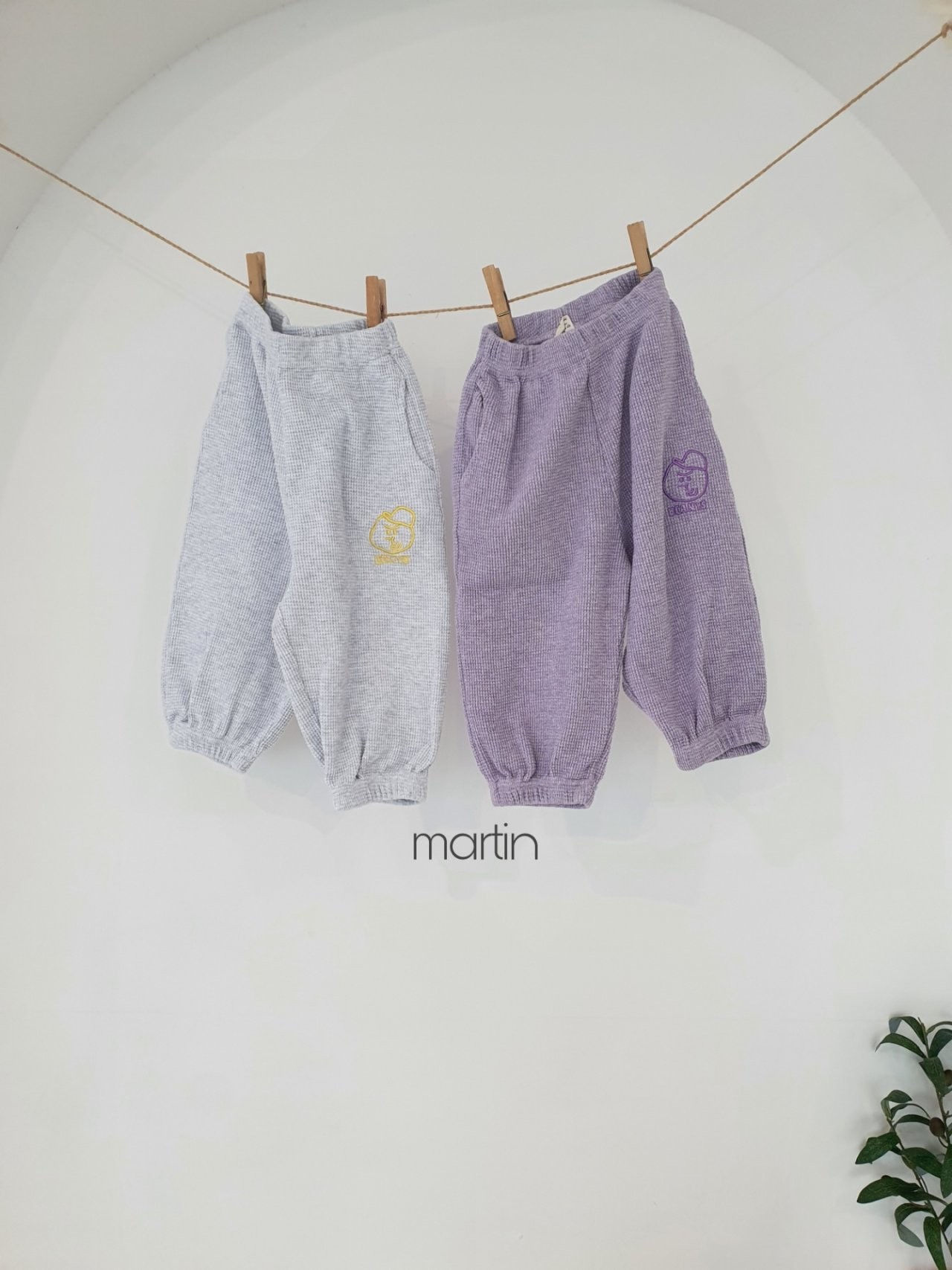MARTIN - Korean Children Fashion - #Kfashion4kids - Waffle Jogger Pants