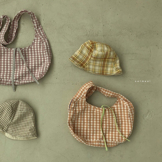 OATMEAL - Korean Children Fashion - #Kfashion4kids - Square Cross Bag - 12