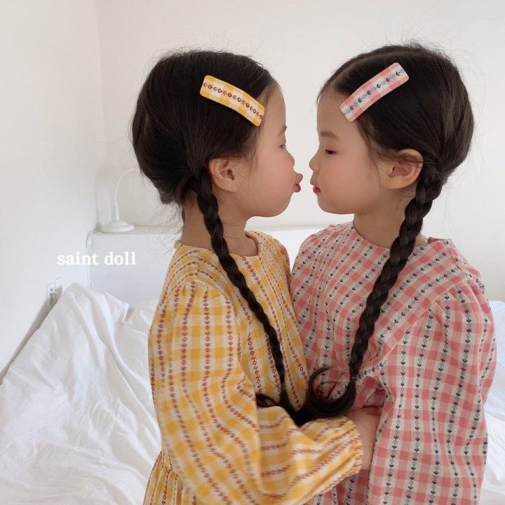 SAINT DOLL - Korean Children Fashion - #Kfashion4kids - Square Flower Hairpin [set of 4]