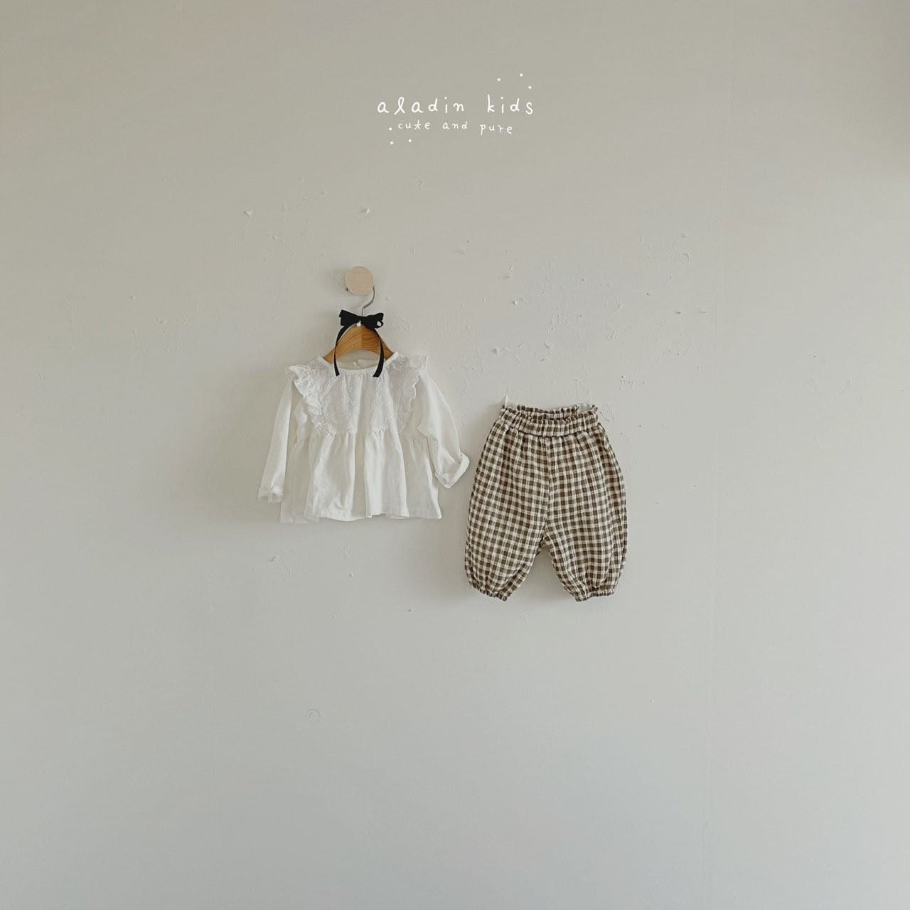 ALADIN - Korean Children Fashion - #Kfashion4kids - Flower Check Loose Slacks
