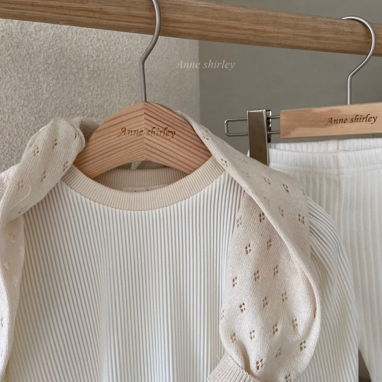 ANNE SHIRLEY - Korean Children Fashion - #Kfashion4kids - Pleats Puff Sweatshirt Bodysuit - 10