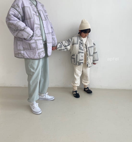 APFEL - Korean Children Fashion - #Kfashion4kids - Mom Paisley Like Double-side Jumper - 3