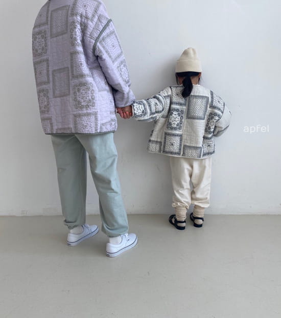 APFEL - Korean Children Fashion - #Kfashion4kids - Mom Paisley Like Double-side Jumper - 4