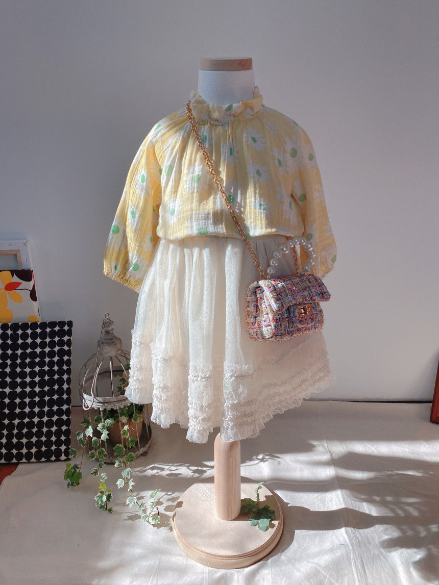 EEPPLE - Korean Children Fashion - #Kfashion4kids - Flower Neck Blouse