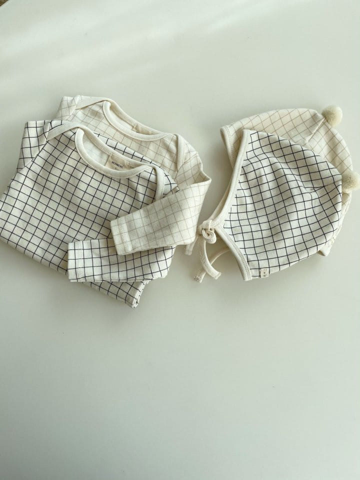 MONBEBE - Korean Children Fashion - #Kfashion4kids - Pin Bodysuit with Bonnet - 5