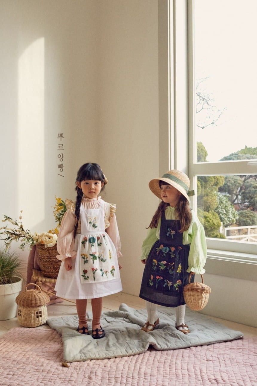 POURENFANT - Korean Children Fashion - #Kfashion4kids - Abllin Embroidery Apron 