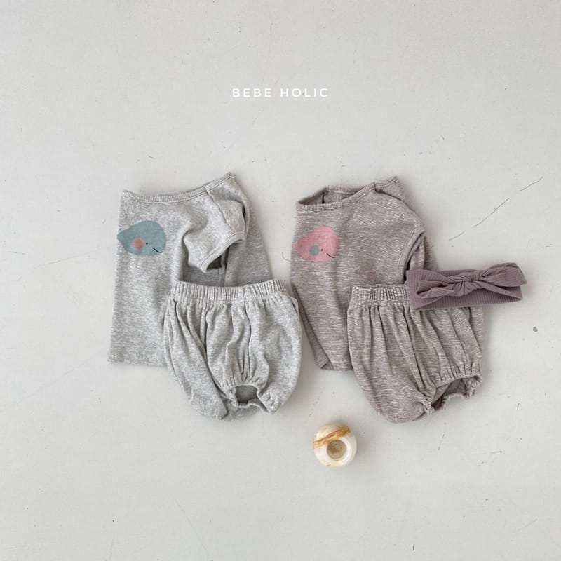BEBE HOLIC - Korean Children Fashion - #Kfashion4kids - Dolphin Top Bottom Set
