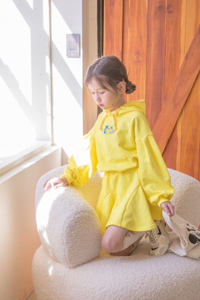 BERRY BERRY - Korean Children Fashion - #Kfashion4kids - Haribo Top Skirt Set