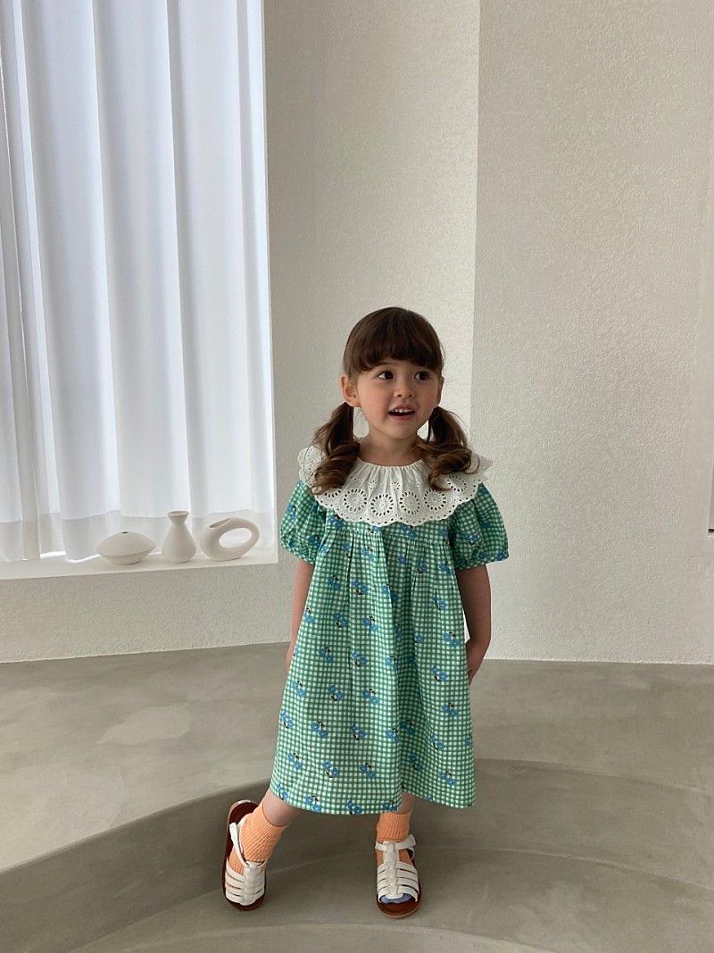 GREEN TOMATO - Korean Children Fashion - #Kfashion4kids - Lace Flower One-piece - 3