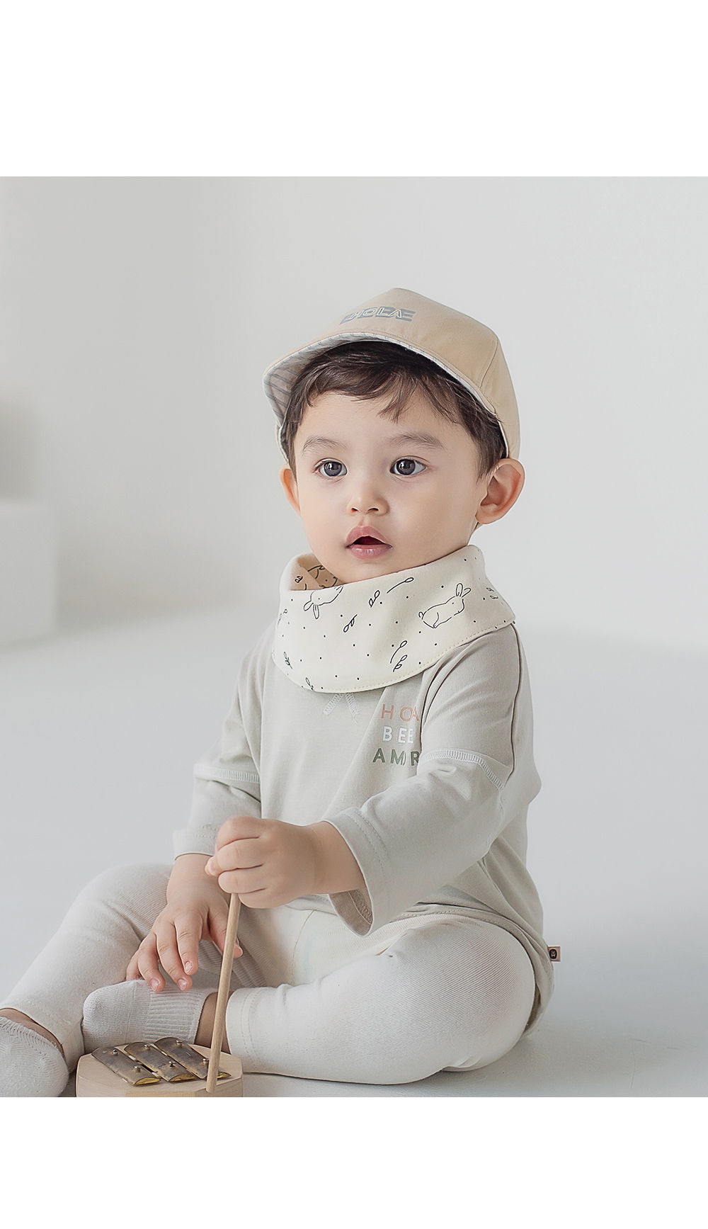 HAPPY PRINCE - Korean Children Fashion - #Kfashion4kids - Bunny Reversible Banana Bib - 2