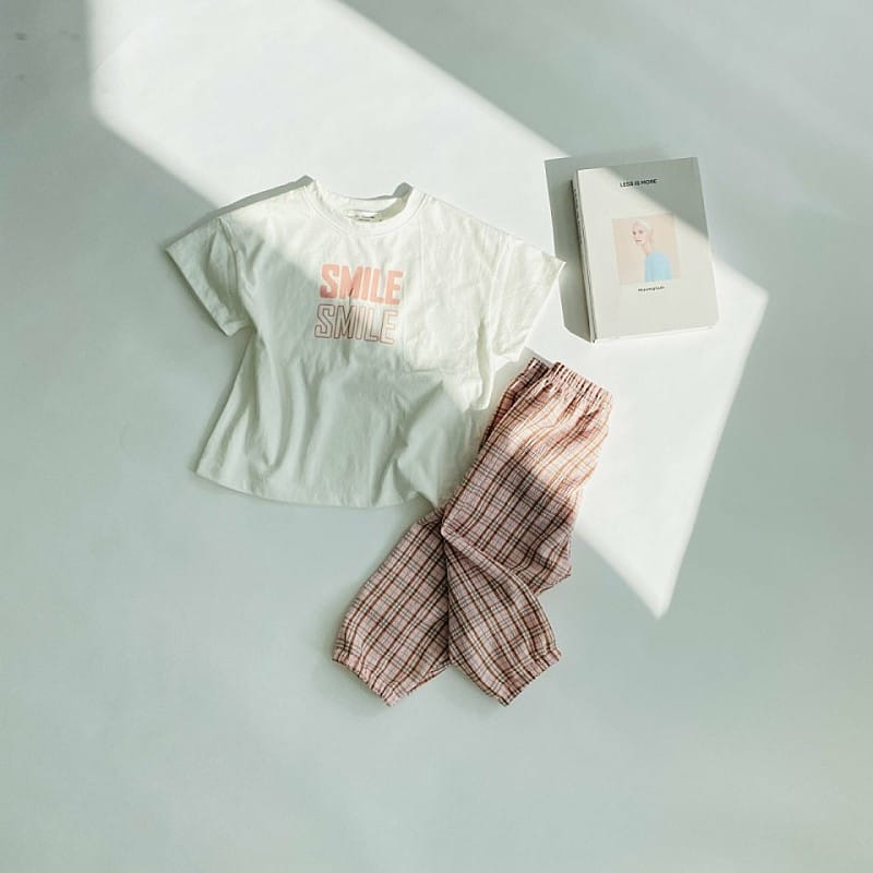 JER MAINE - Korean Children Fashion - #Kfashion4kids - Smile Check Top Bottom Set - 4