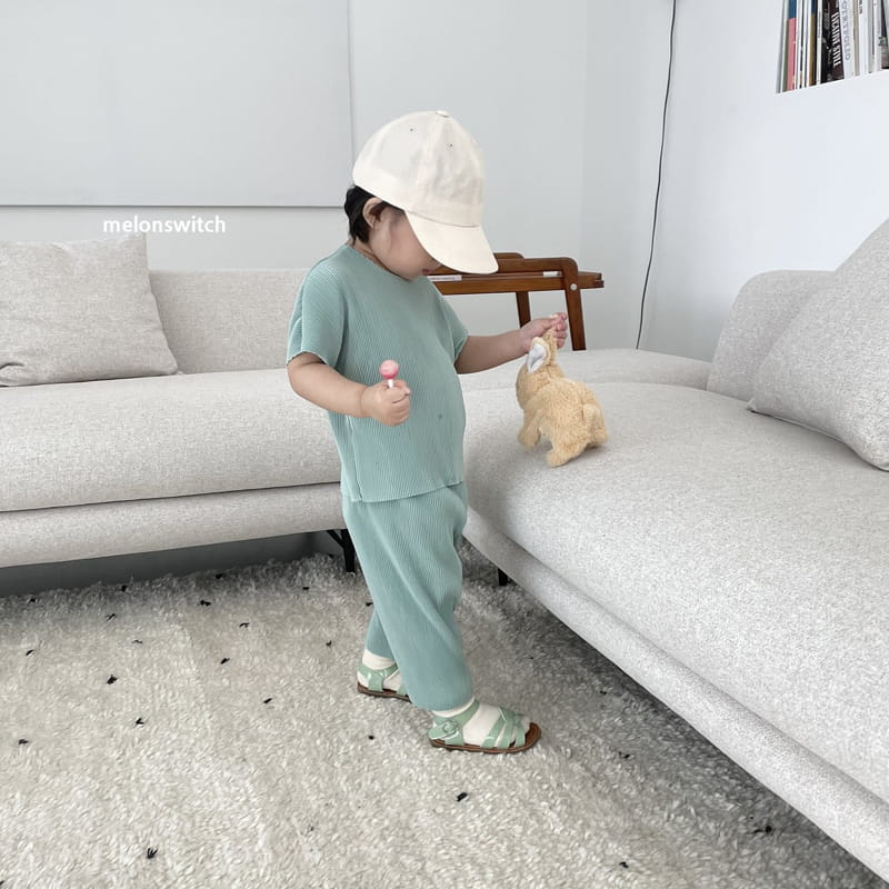 MELON SWITCH - Korean Children Fashion - #Kfashion4kids - Vivid Pleats Top Bottom Set - 8