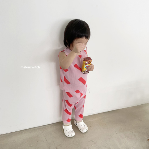 MELON SWITCH - Korean Children Fashion - #Kfashion4kids - Watermelon Shoes Pleats Top Bottom Set - 2