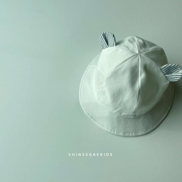 SHINSEAGE KIDS - Korean Children Fashion - #Kfashion4kids - Stripes Ear Bucket Hat 