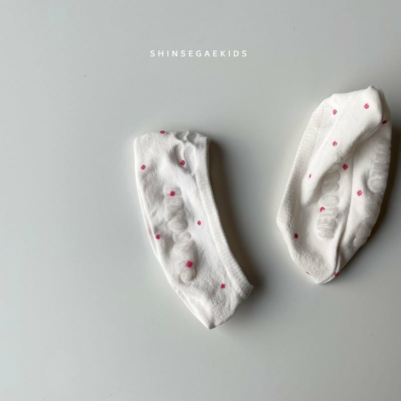 SHINSEAGE KIDS - Korean Children Fashion - #Kfashion4kids - Dot Magic Socks - 3