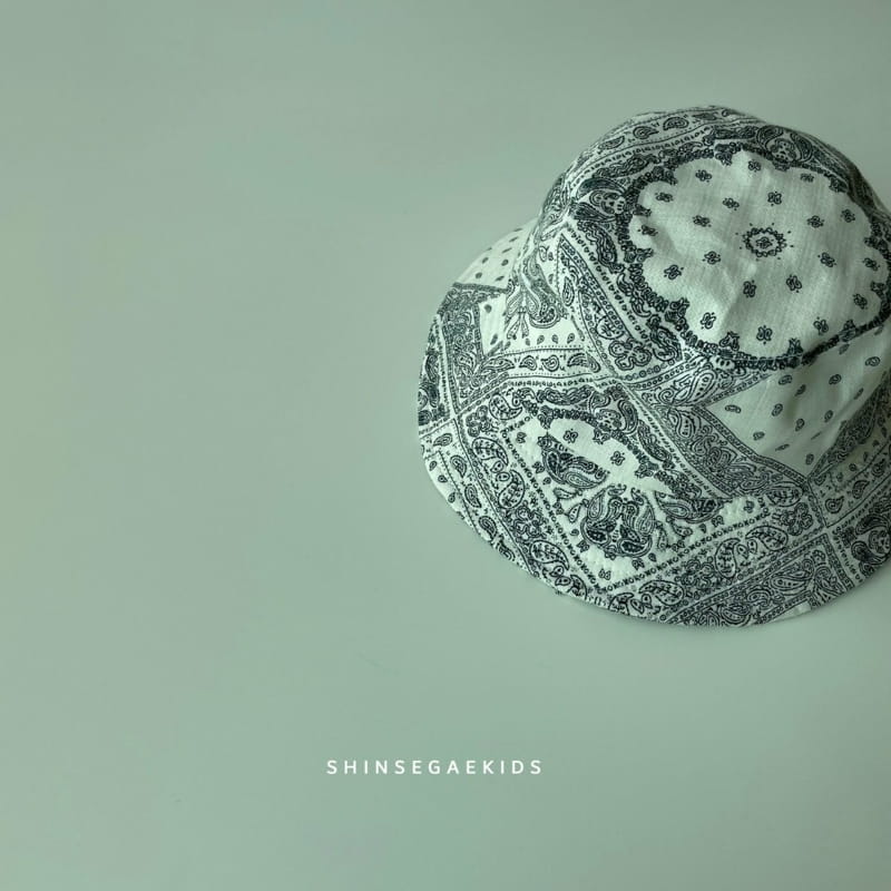 SHINSEAGE KIDS - Korean Children Fashion - #Kfashion4kids - Paisley String Bucket Hat - 2