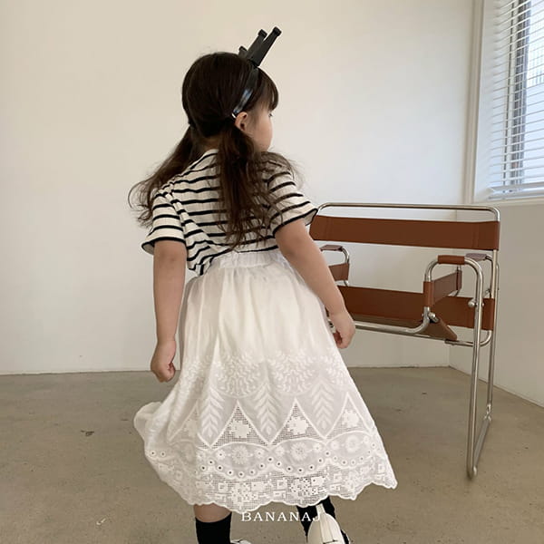 BANANA J - Korean Children Fashion - #Kfashion4kids - Embroidery Stripes Tee - 4