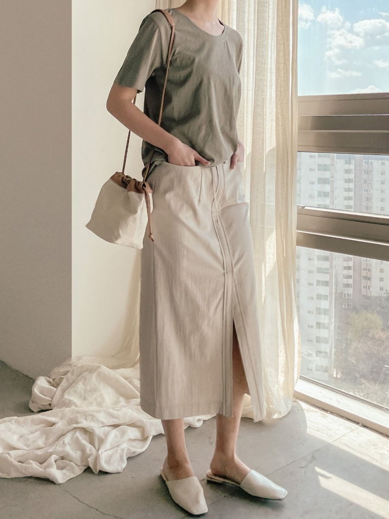 BARI - Korean Women Fashion - #Kfashion - Cool Short Sleeved Tee - 4