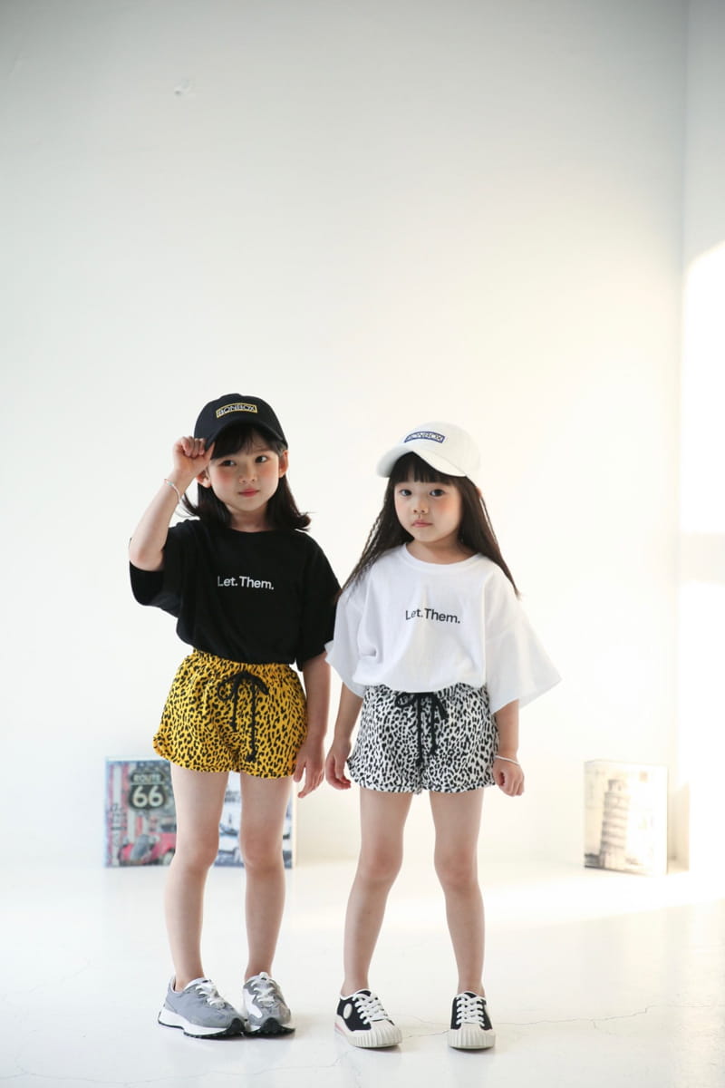 BUBBLE KISS - Korean Children Fashion - #Kfashion4kids - Leopard Top Bottom set
