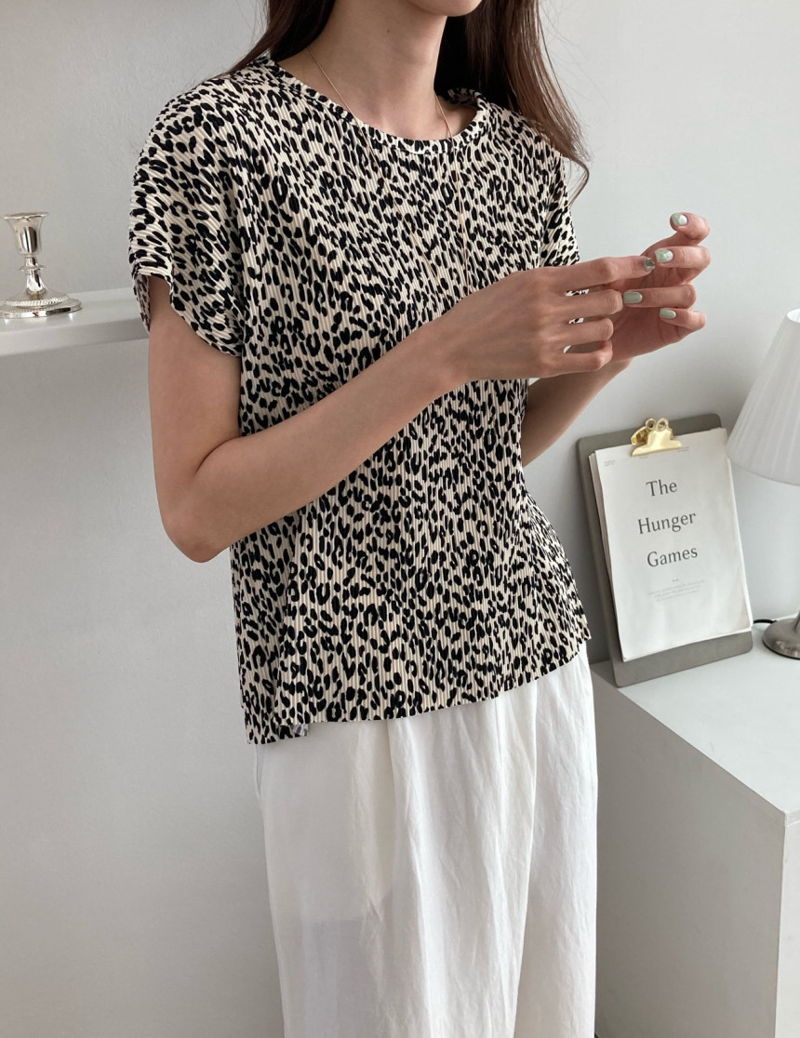 COCO J - Korean Women Fashion - #Kfashion - Leopard Cap Tee - 2
