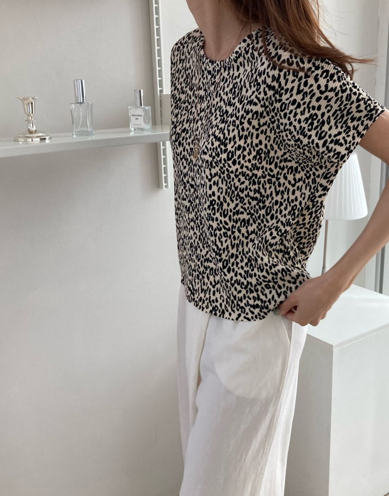 COCO J - Korean Women Fashion - #Kfashion - Leopard Cap Tee - 4