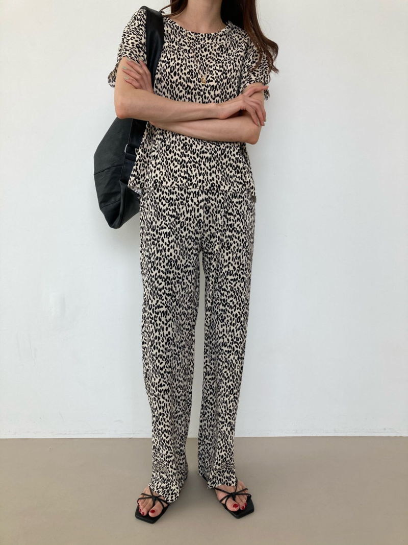 COCO J - Korean Women Fashion - #Kfashion - Leopard Cap Tee - 6