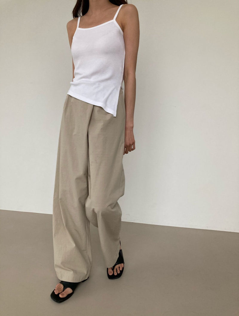 COCO J - Korean Women Fashion - #Kfashion - Unbalance Slit Sleeveless Top - 12
