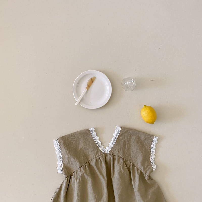 COTTON HOUSE - Korean Children Fashion - #Kfashion4kids - Linen V Neck One-piece - 8