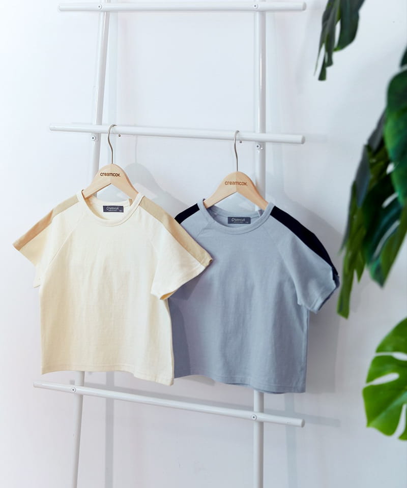 CREAMCOK - Korean Children Fashion - #Kfashion4kids - Attractive Line Top Bottom Set - 9