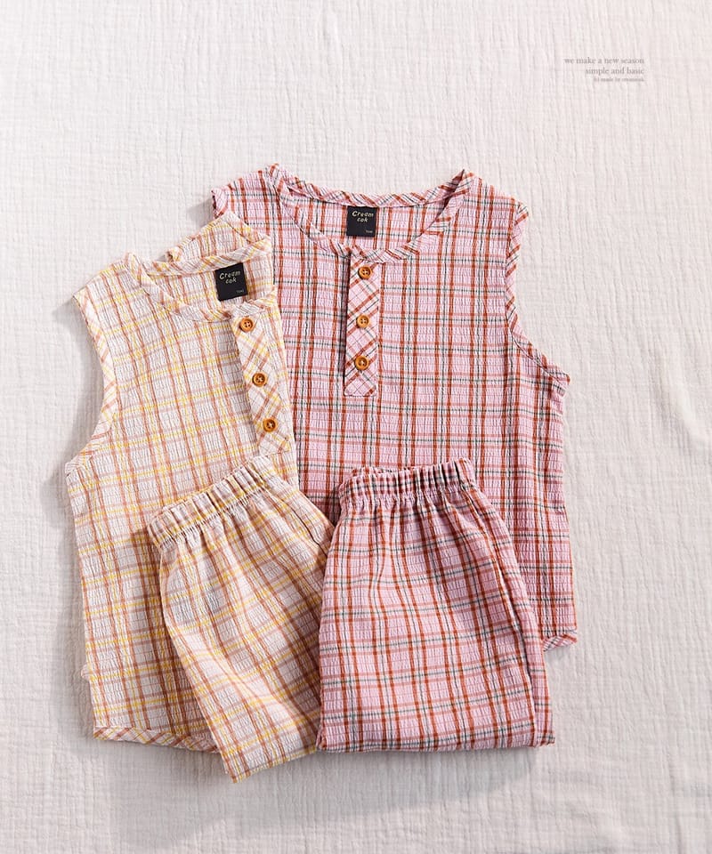 CREAMCOK - Korean Children Fashion - #Kfashion4kids - Refrigerator Check Sleeveless Top Bottom Set - 8