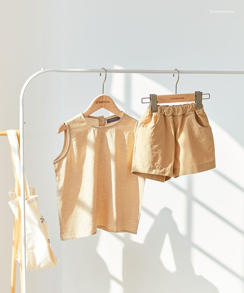CREAMCOK - Korean Children Fashion - #Kfashion4kids - What a Nice Atmophere Top Bottom Set - 7