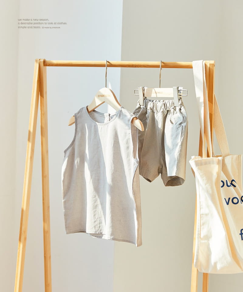 CREAMCOK - Korean Children Fashion - #Kfashion4kids - What a Nice Atmophere Top Bottom Set - 9