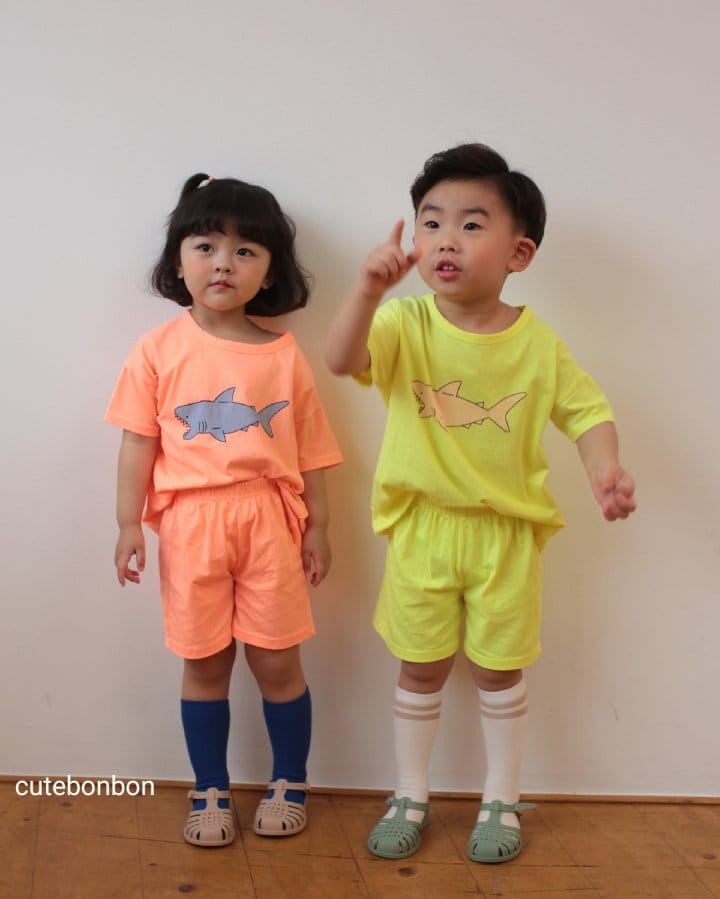 CUTEBONBON - Korean Children Fashion - #Kfashion4kids - Shark Neon Top Bottm Set - 7
