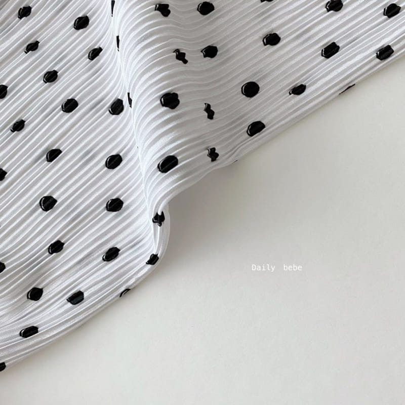 DAILY BEBE - Korean Children Fashion - #Kfashion4kids - Dot Short Sleeves Pleats Top Bottom Set - 2