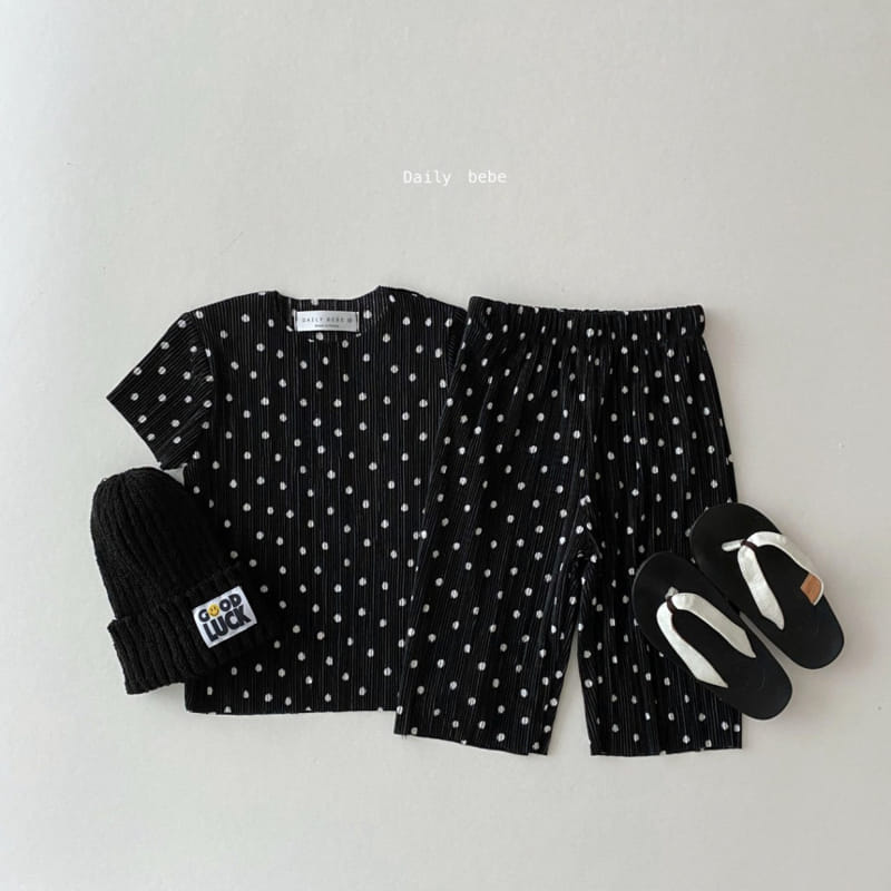 DAILY BEBE - Korean Children Fashion - #Kfashion4kids - Dot Short Sleeves Pleats Top Bottom Set - 3