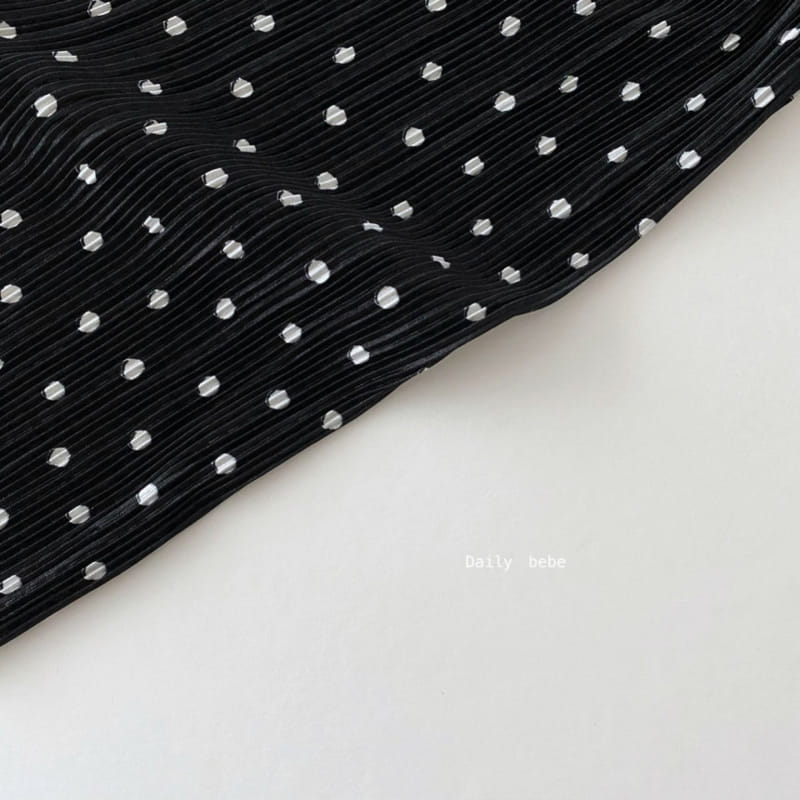 DAILY BEBE - Korean Children Fashion - #Kfashion4kids - Dot Short Sleeves Pleats Top Bottom Set - 4