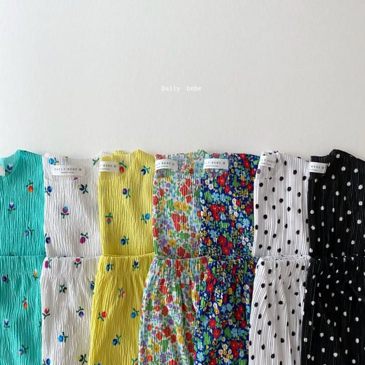 DAILY BEBE - Korean Children Fashion - #Kfashion4kids - Dot Short Sleeves Pleats Top Bottom Set - 5