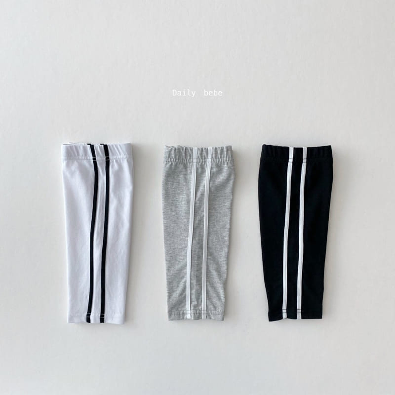 DAILY BEBE - Korean Children Fashion - #Kfashion4kids - Two Stripes Capri Leggings