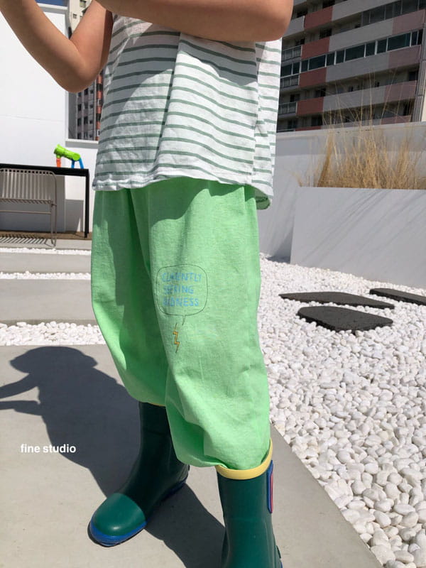FINE STUDIO - Korean Children Fashion - #Kfashion4kids - Spark Capri Pants - 5