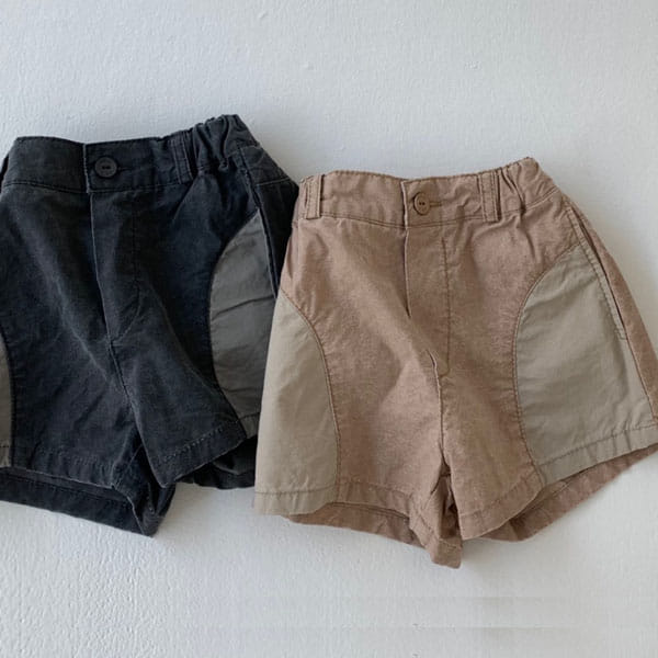 GO;U - Korean Children Fashion - #Kfashion4kids - Circle Slit Shorts