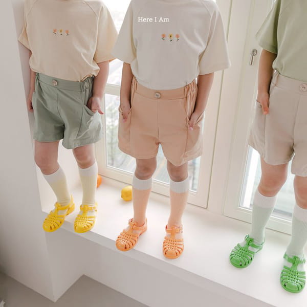HERE I AM - Korean Children Fashion - #Kfashion4kids - Flip Pants - 2