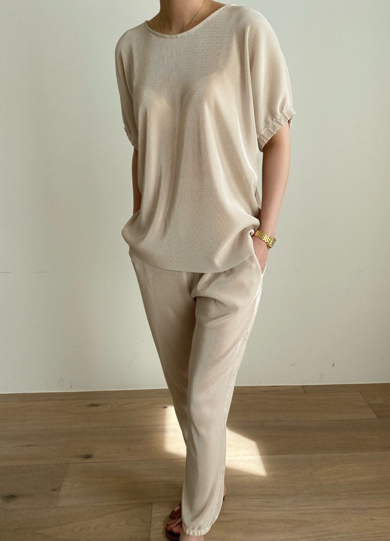MERRY J - Korean Women Fashion - #Kfashion - Shinning Pleats Top Bottom Set - 8