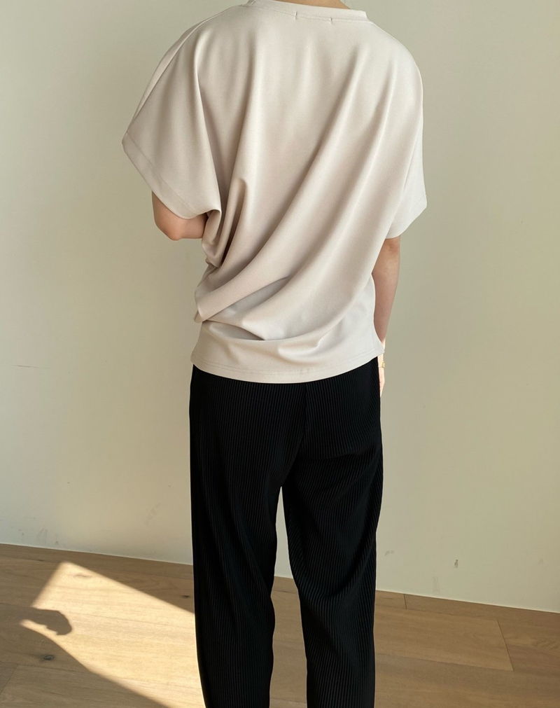 MERRY J - Korean Women Fashion - #Kfashion - Diagonal Cut Tee - 4