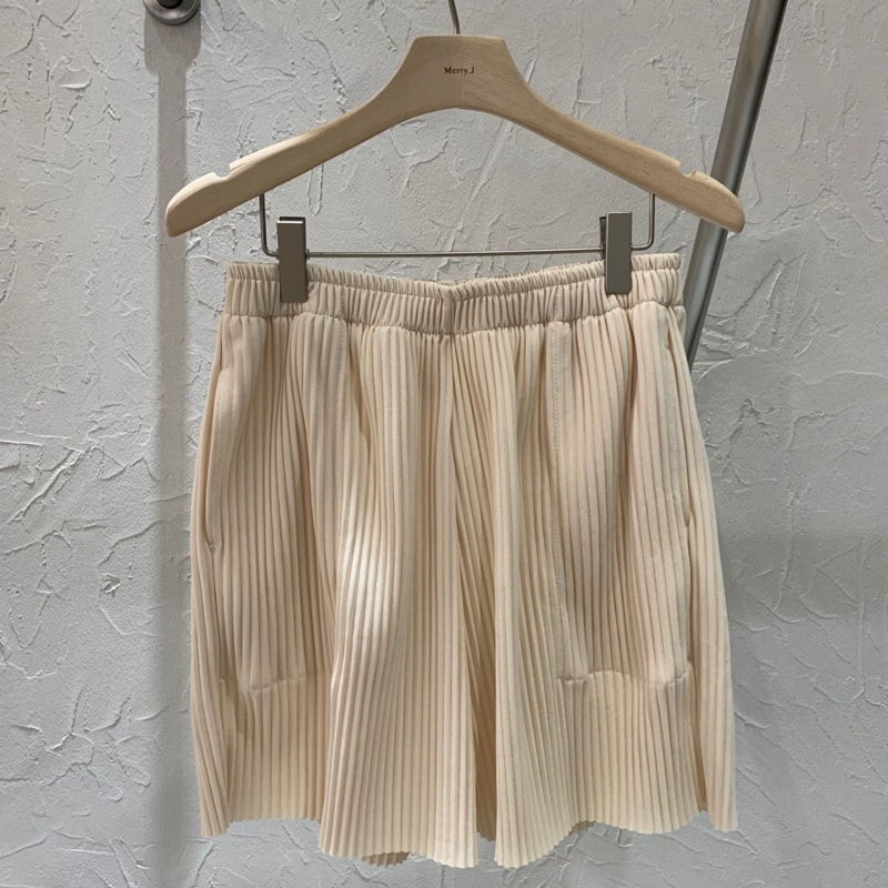 MERRY J - Korean Women Fashion - #Kfashion - Pleats Tee & Shorts Set - 6