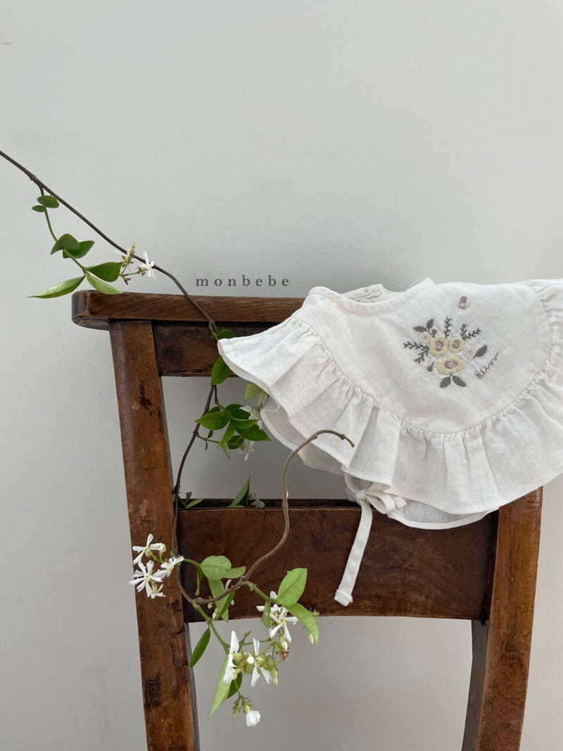 MONBEBE - Korean Children Fashion - #Kfashion4kids - Bianco Frill Bib - 11